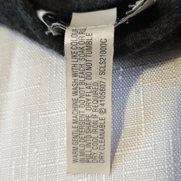 Chloe and Lola Bamboo Short Sleeve and Shorts PJ Set Size M - Picture 14 of 14